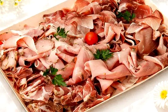 Plateau de charcuterie italienne — épicerie fine traiteur Montévrain